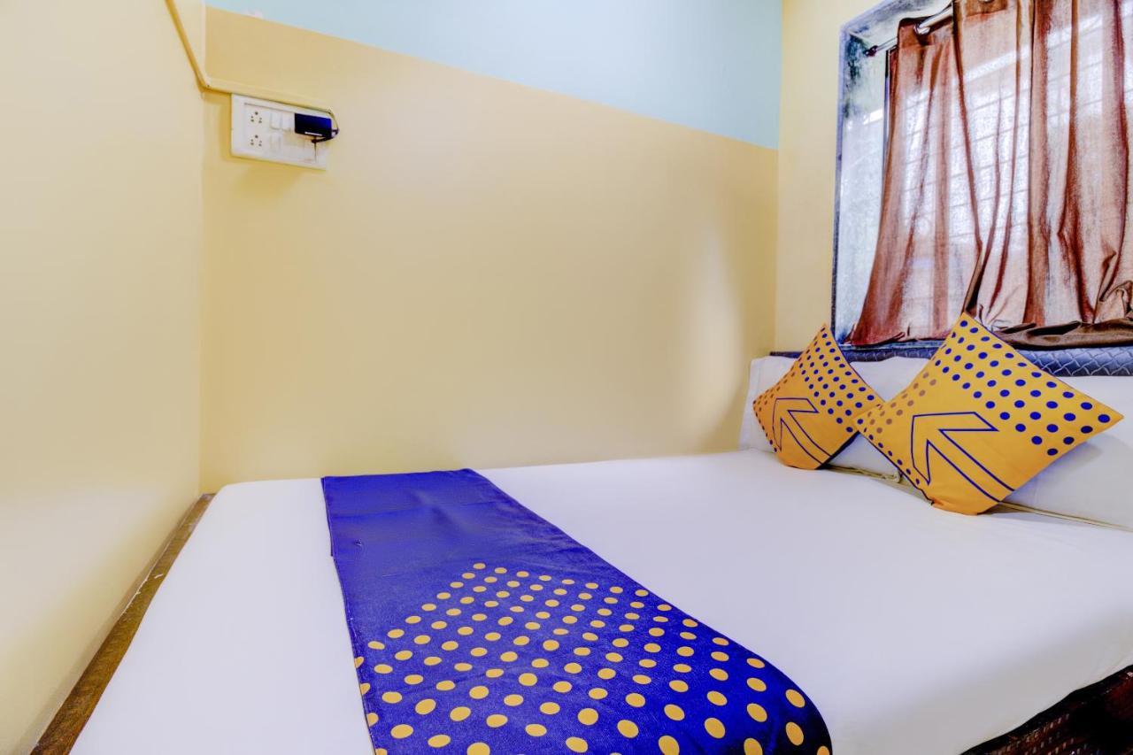 Oyo 70661 Hotel Al Makkah Managed By Hotel Paris Mumbai Exteriör bild