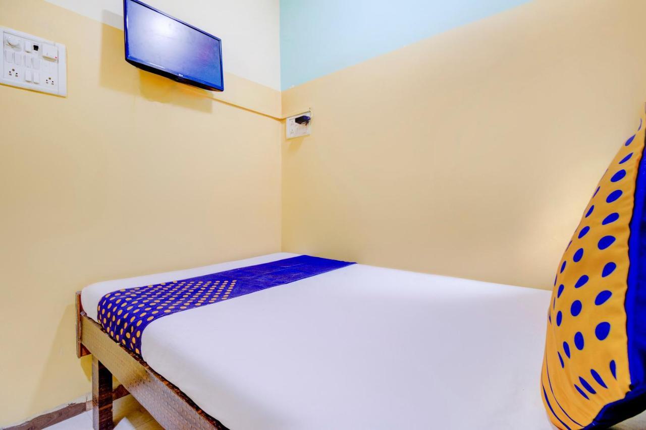 Oyo 70661 Hotel Al Makkah Managed By Hotel Paris Mumbai Exteriör bild